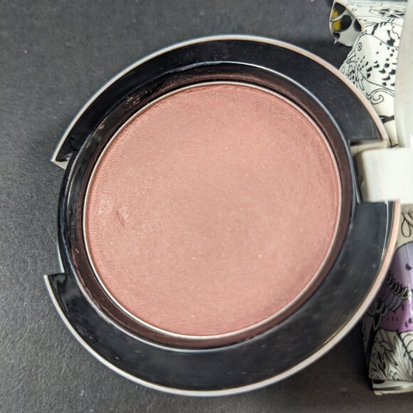 MAC Prim & Proper Blush - Picture 2 of 2